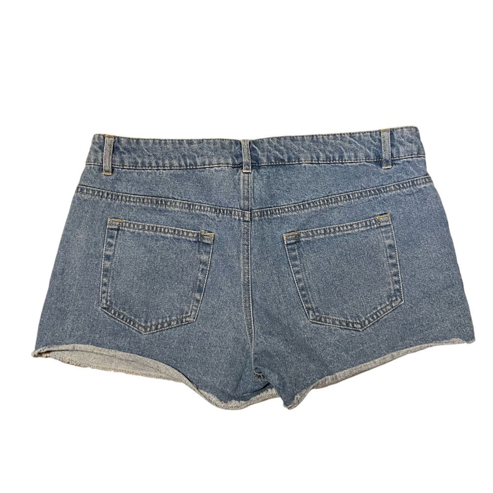 Disney Alice in Wonderland Jean Shorts - Picture 3 of 3